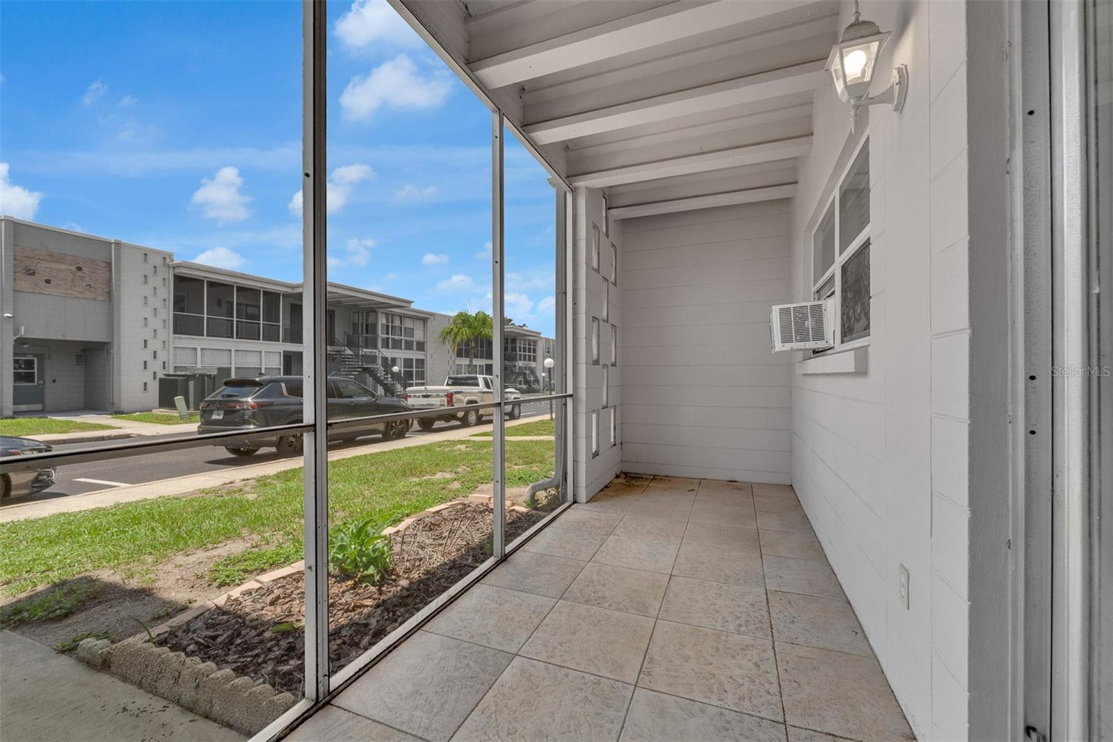 LAKE KILLARNEY CONDOMINIUM ASSN INC. - Residential