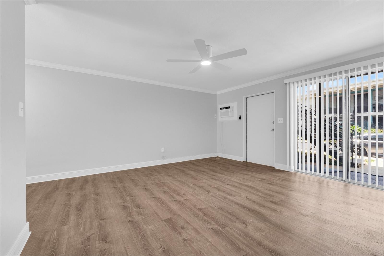 LAKE KILLARNEY CONDOMINIUM ASSN INC. - Residential