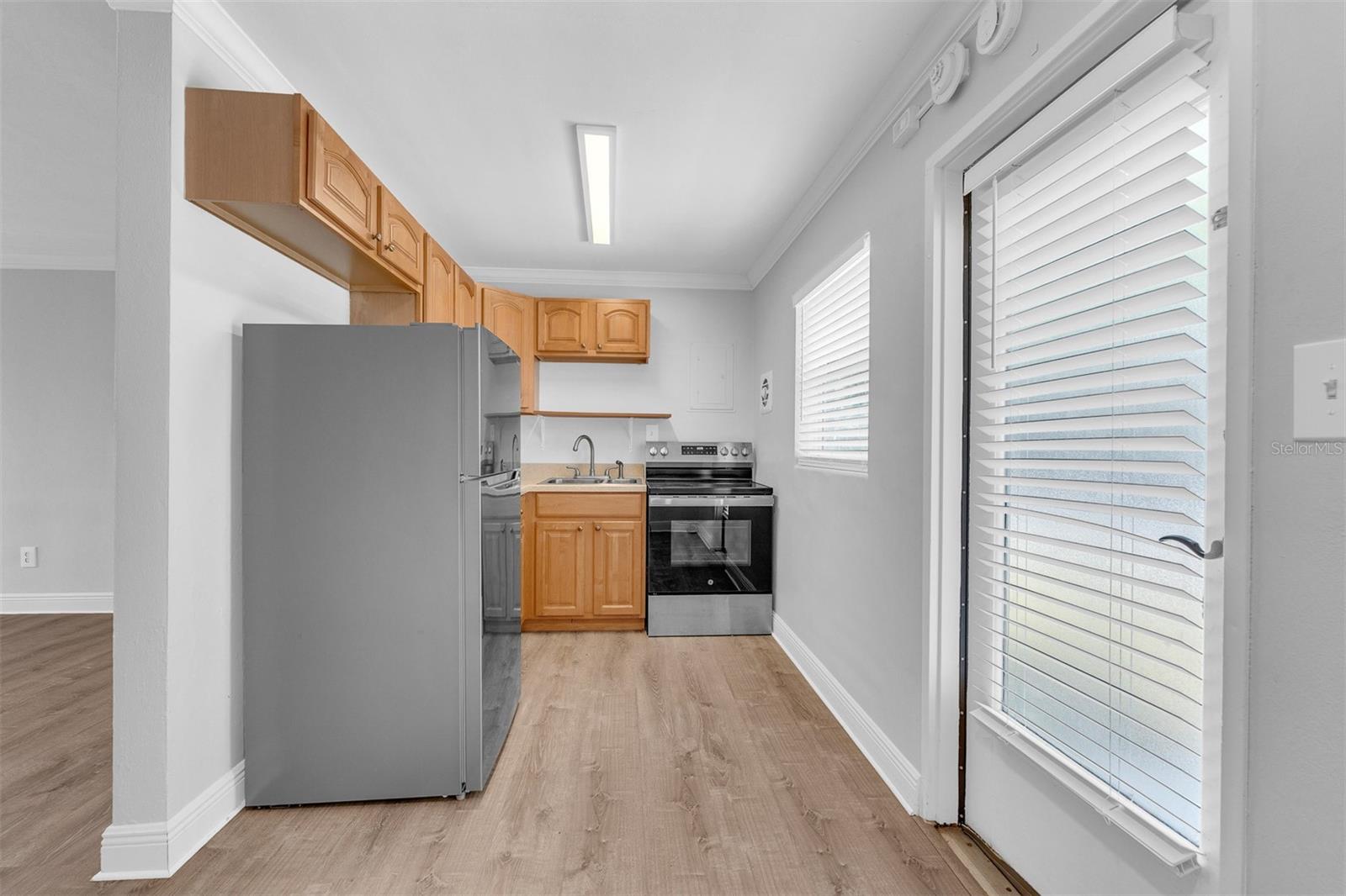 LAKE KILLARNEY CONDOMINIUM ASSN INC. - Residential