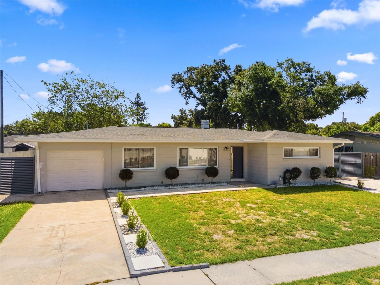 NEWPORT UNIT 1 - Residential