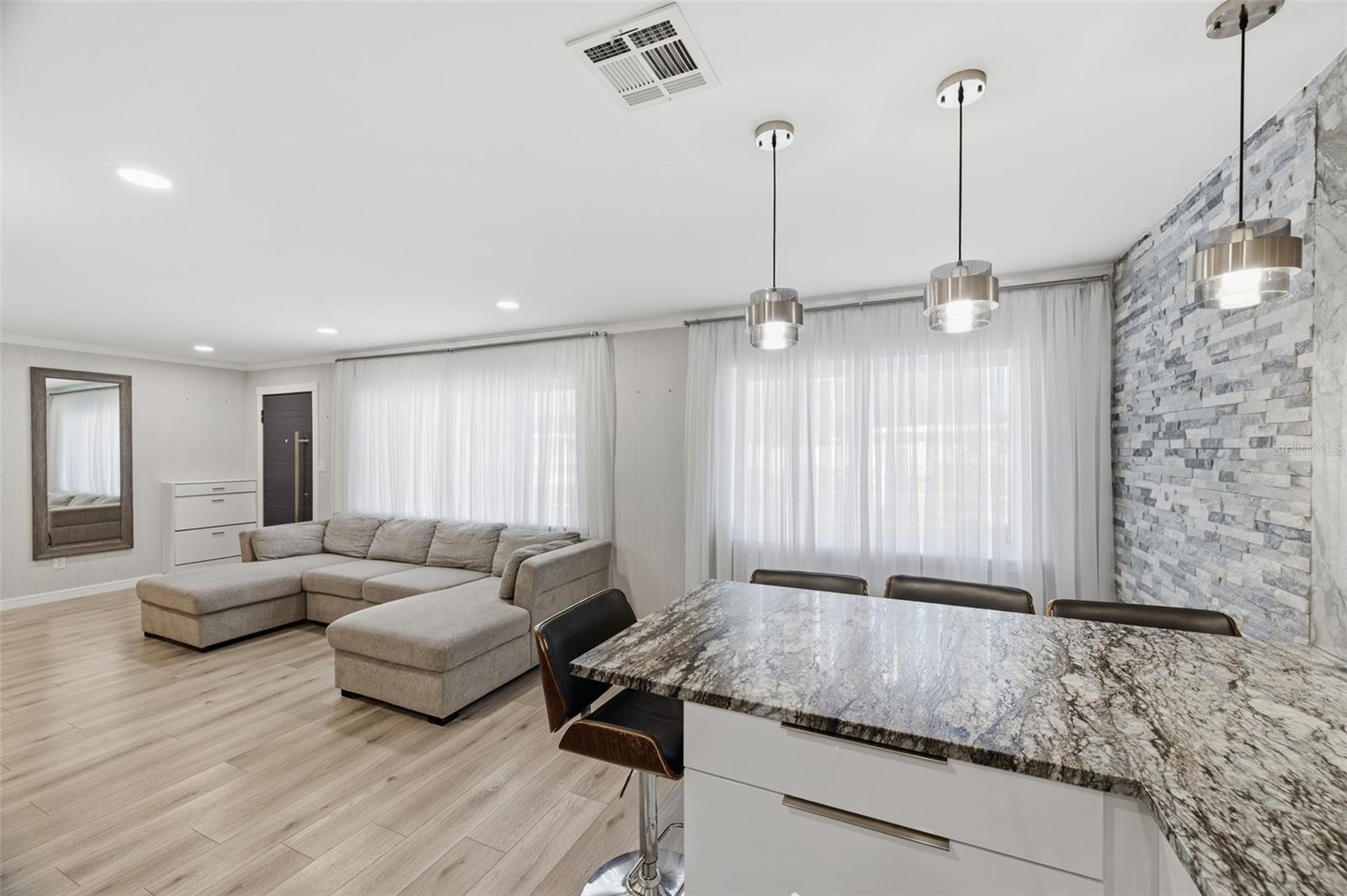 NEWPORT UNIT 1 - Residential