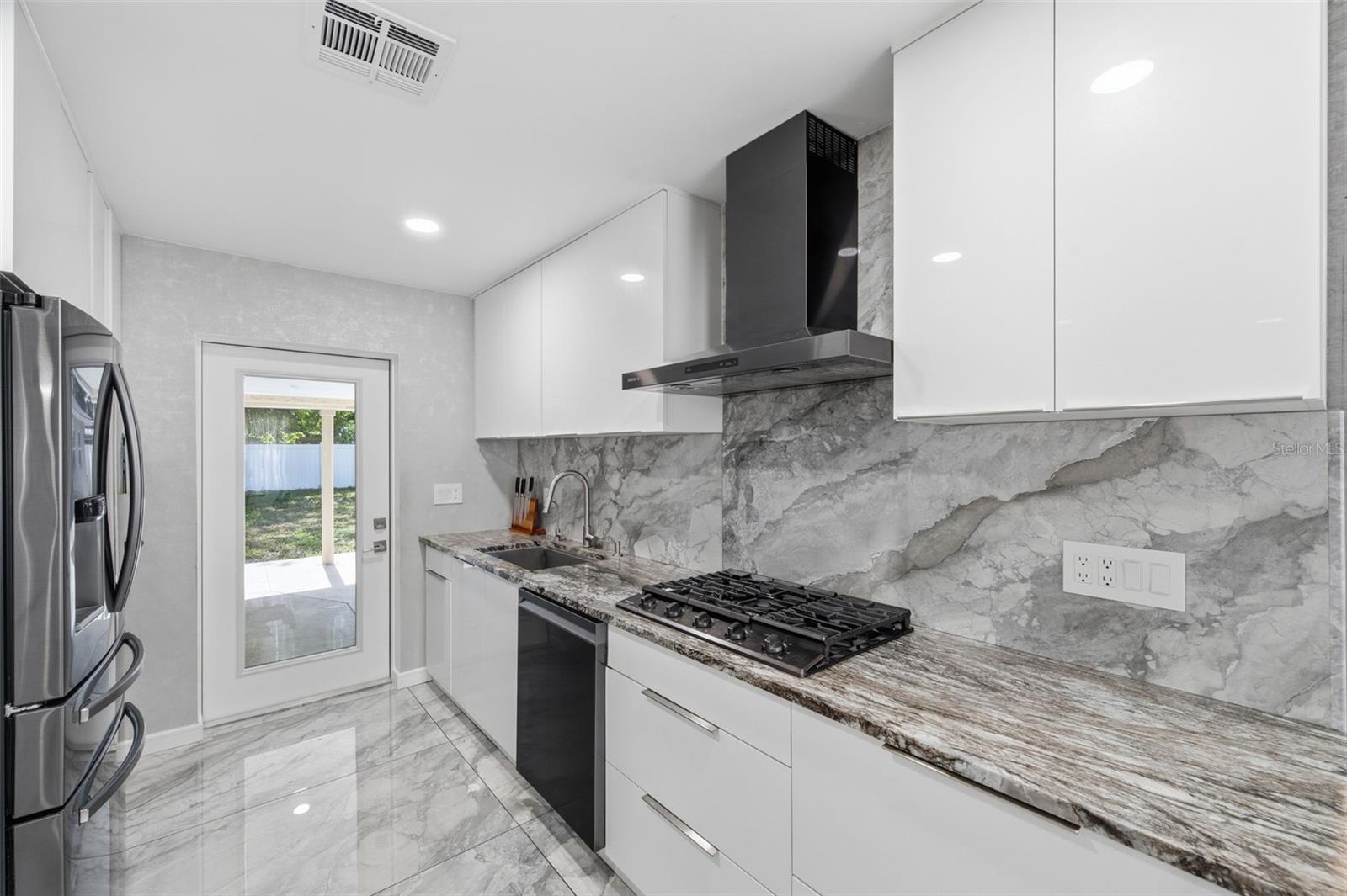 NEWPORT UNIT 1 - Residential