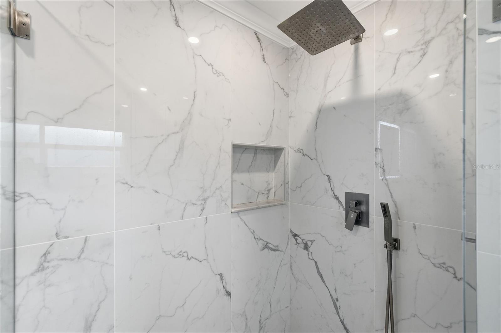NEWPORT UNIT 1 - Residential
