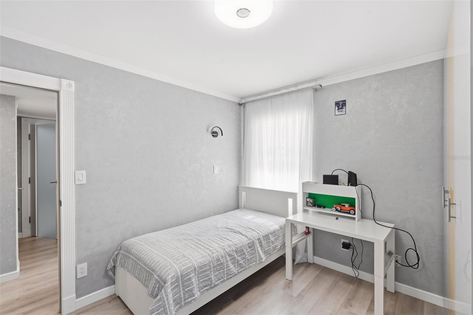 NEWPORT UNIT 1 - Residential