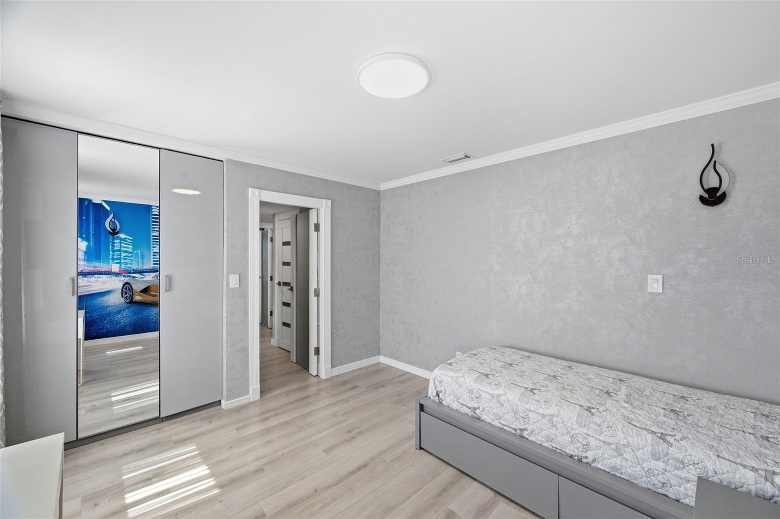NEWPORT UNIT 1 - Residential
