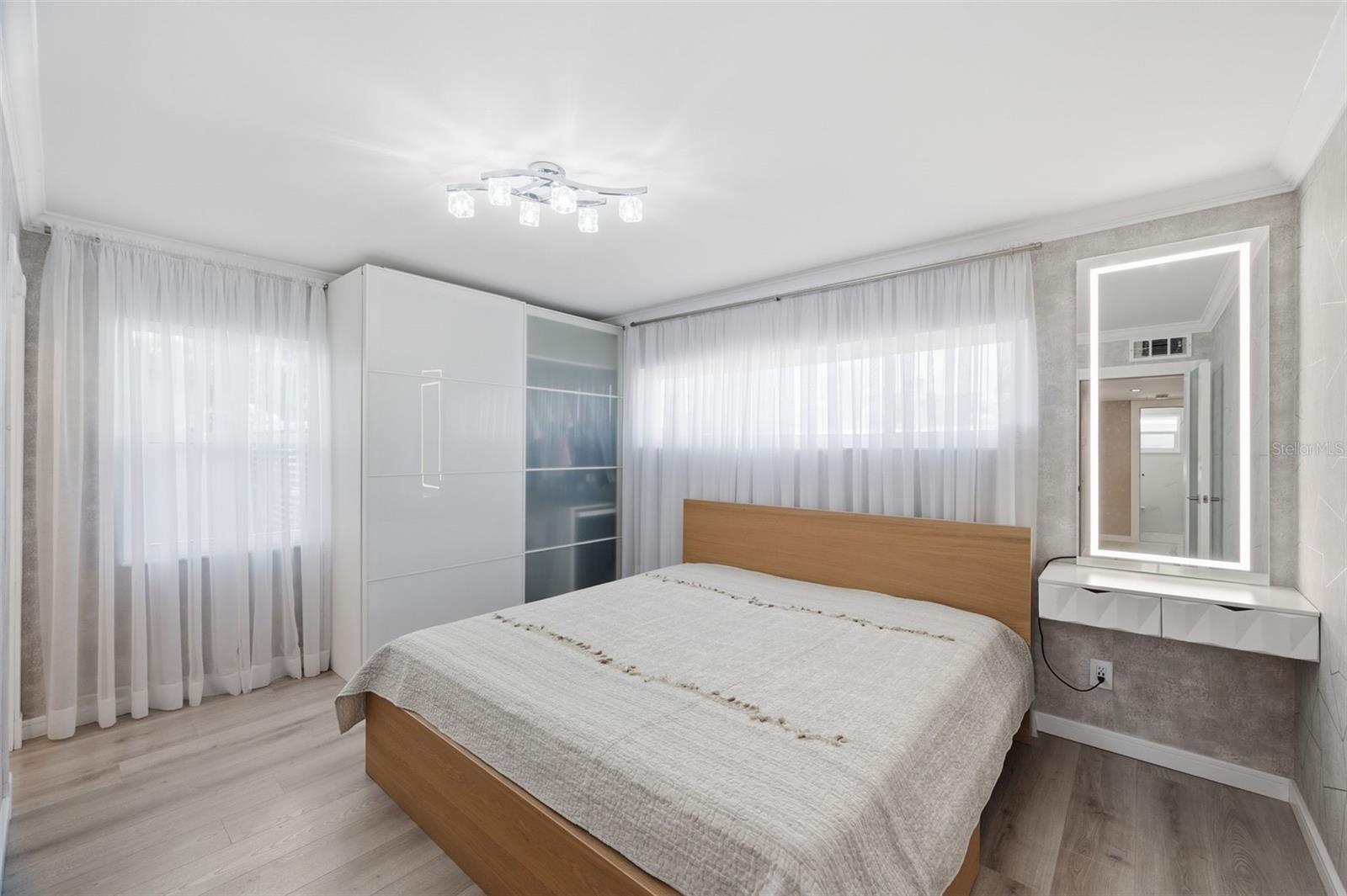 NEWPORT UNIT 1 - Residential