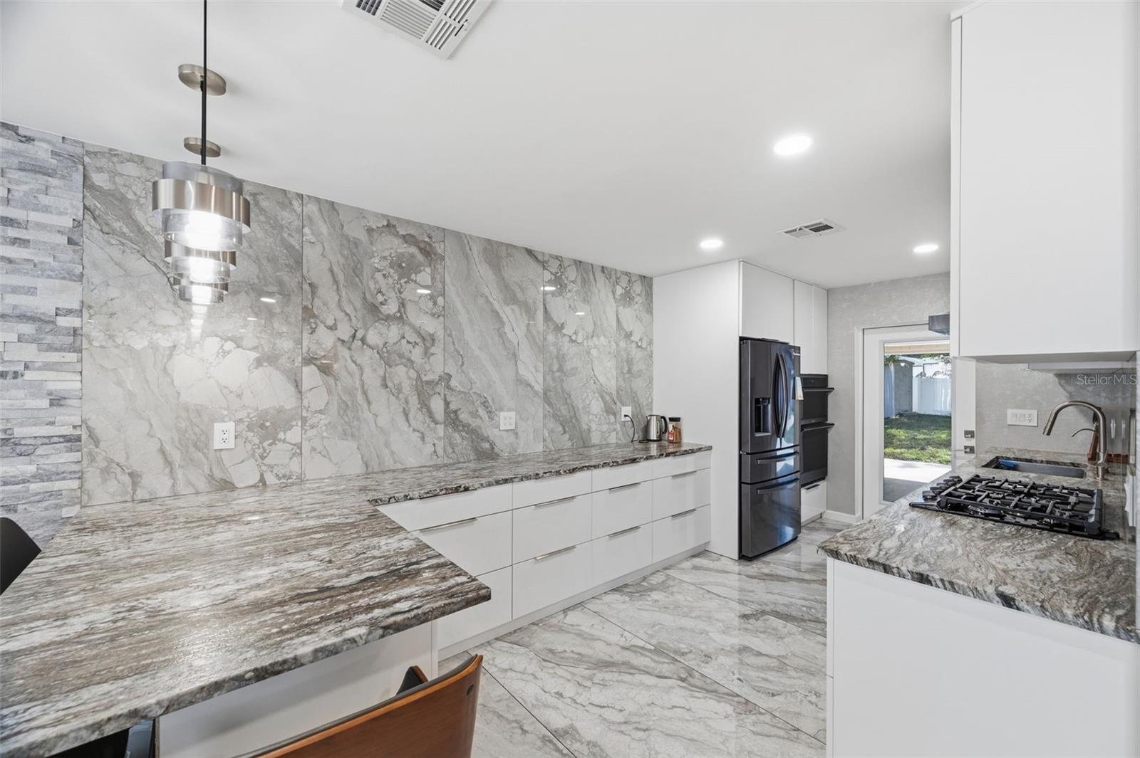 NEWPORT UNIT 1 - Residential