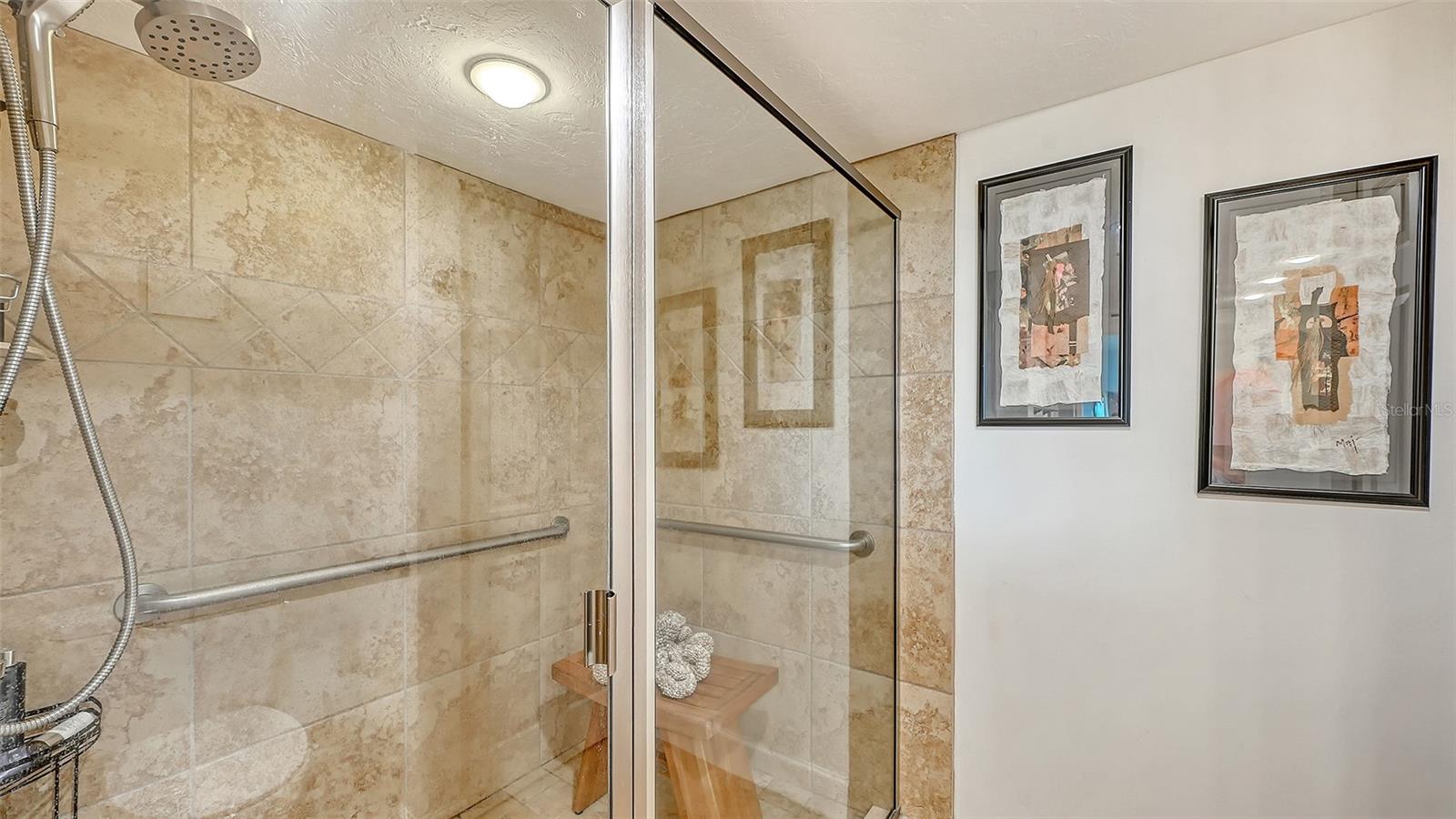 CONDO ON THE BAY - Residential Lease