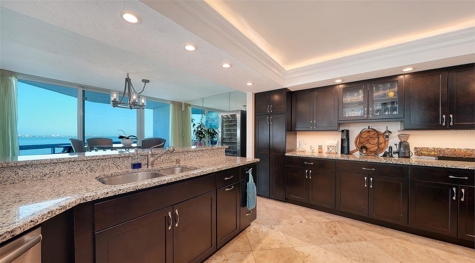 CONDO ON THE BAY - Residential Lease
