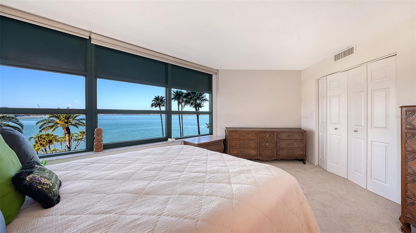 CONDO ON THE BAY - Residential Lease