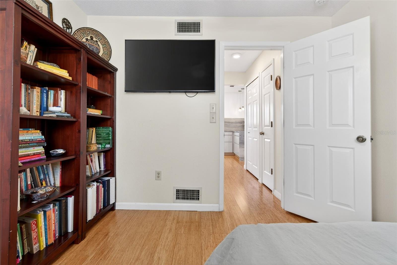 BAY POINT CORR OF - Residential