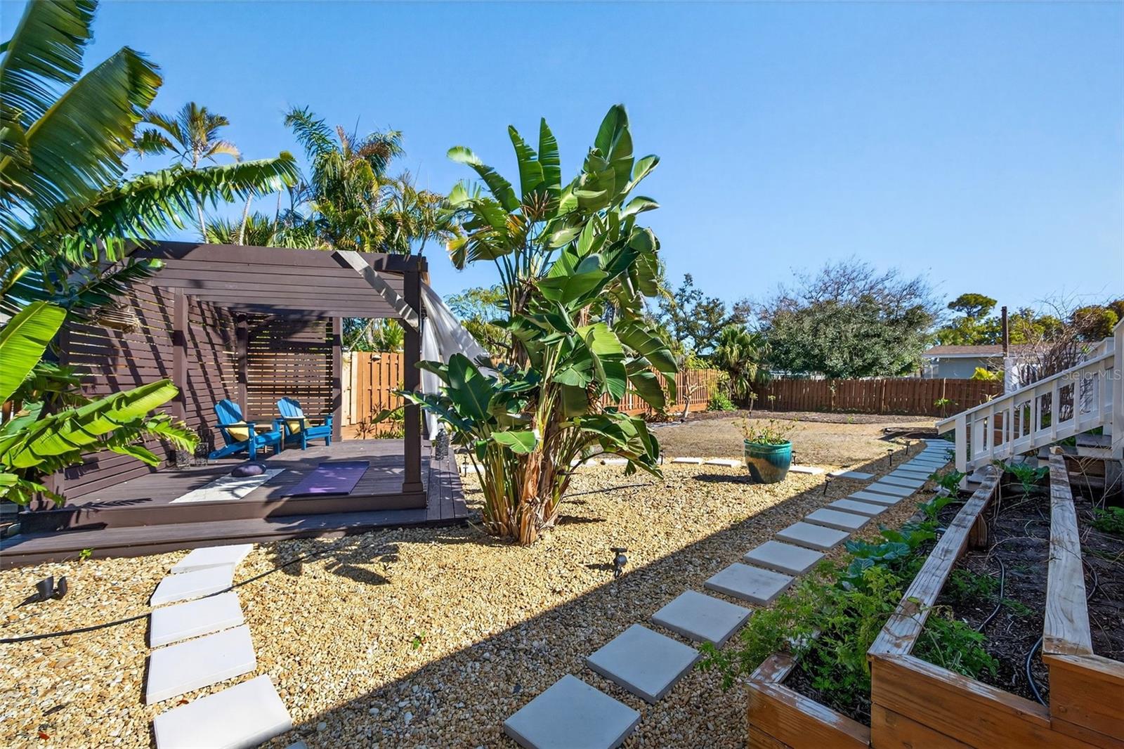 BAY POINT CORR OF - Residential
