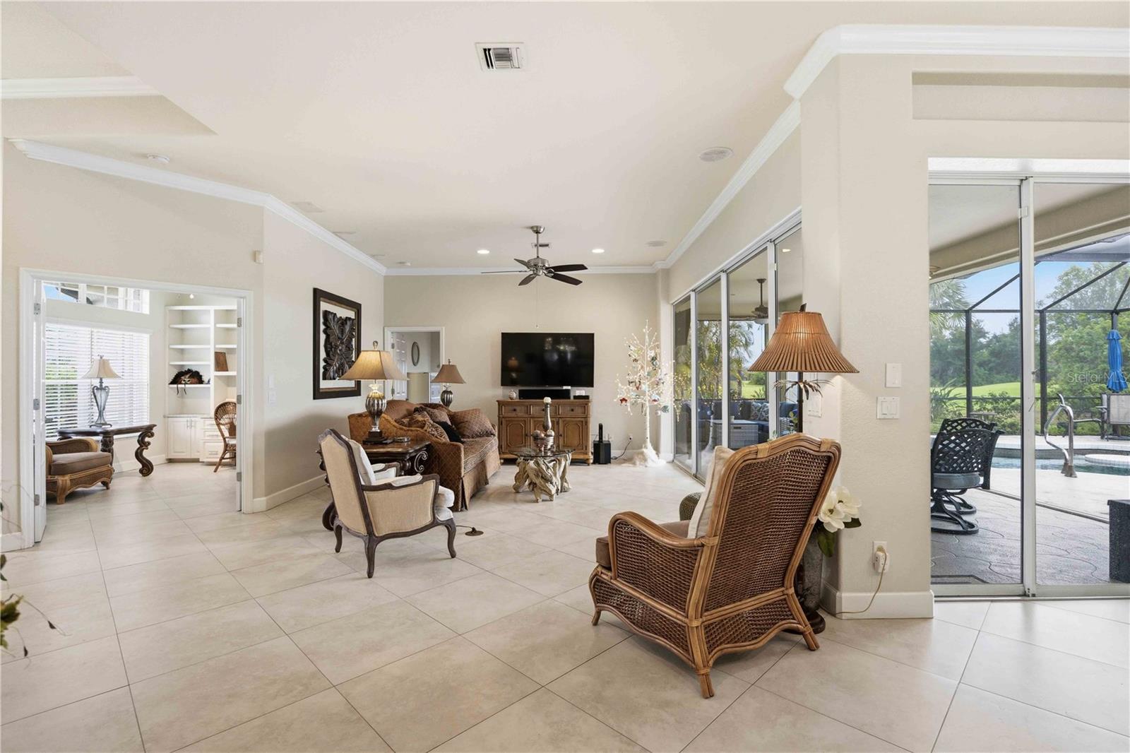 ROTONDA WEST WHITE MARSH - Residential