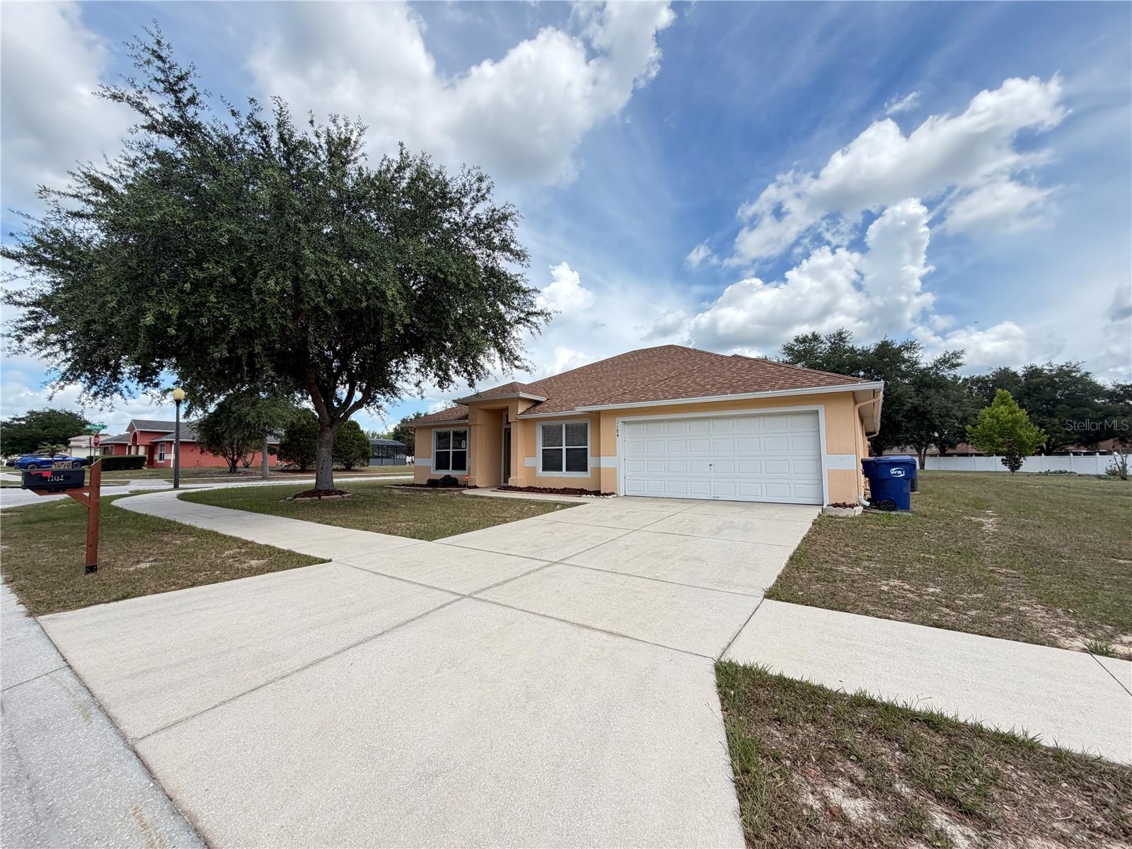 LEXINGTON ESTATES - Residential