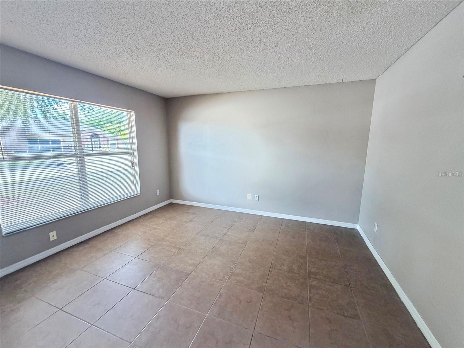LEXINGTON ESTATES - Residential