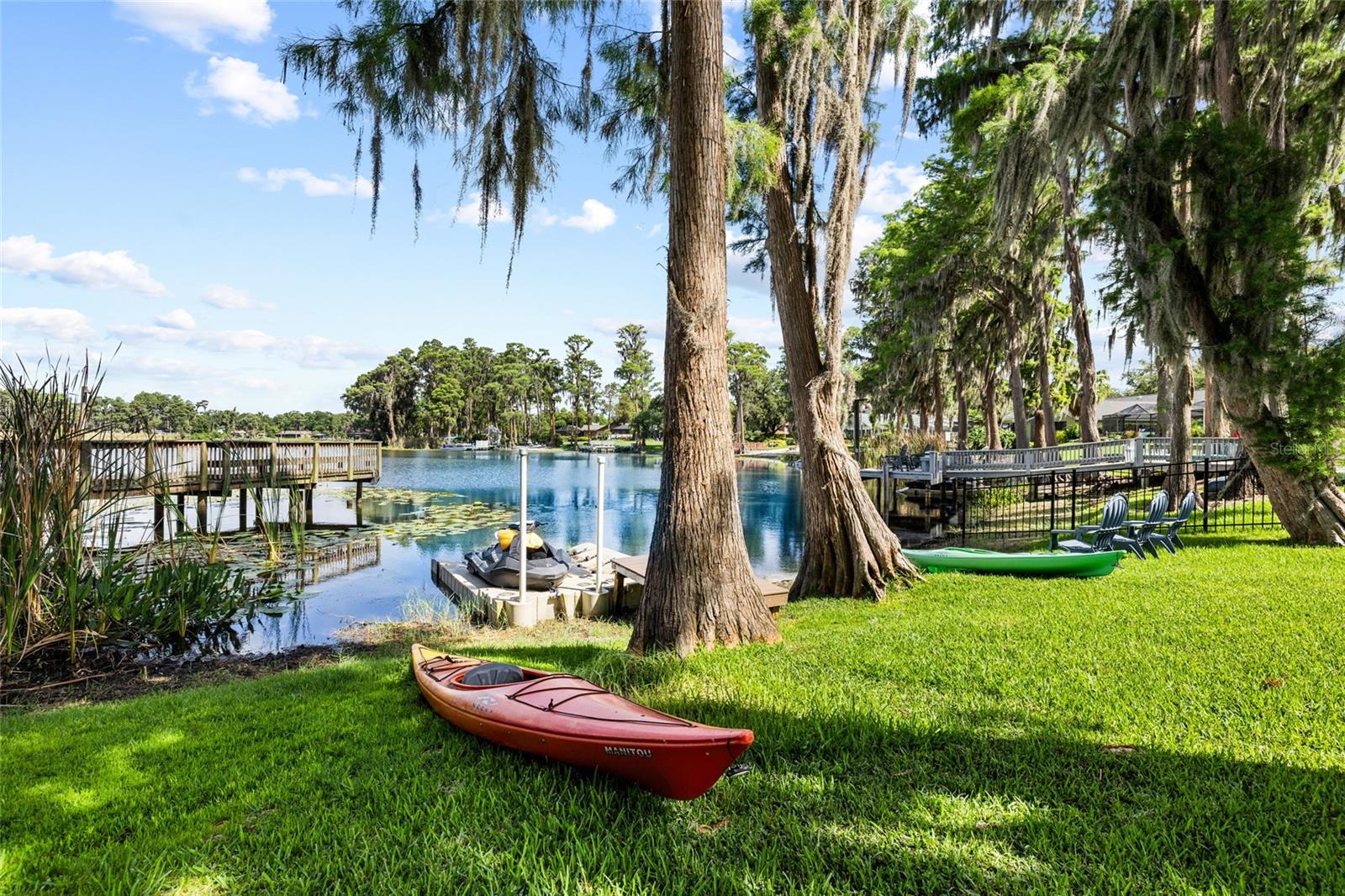 THE MANORS OF CRYSTAL LAKES - Residential
