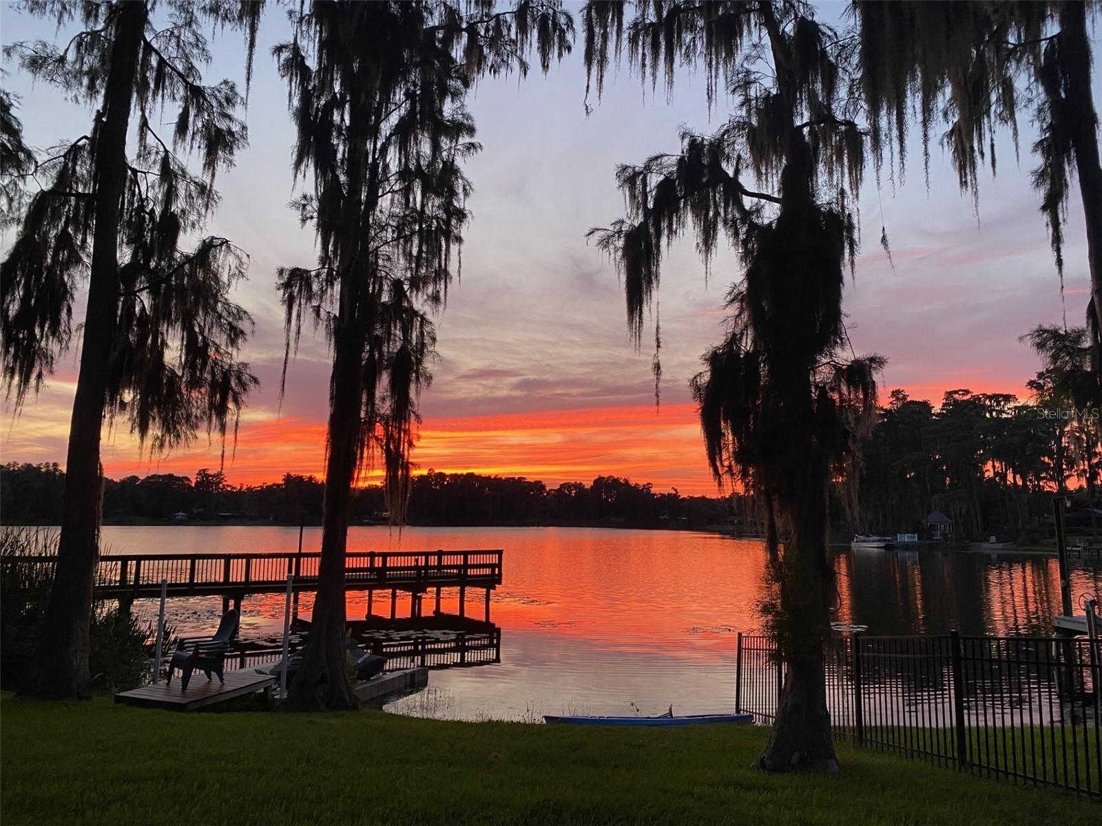 THE MANORS OF CRYSTAL LAKES - Residential