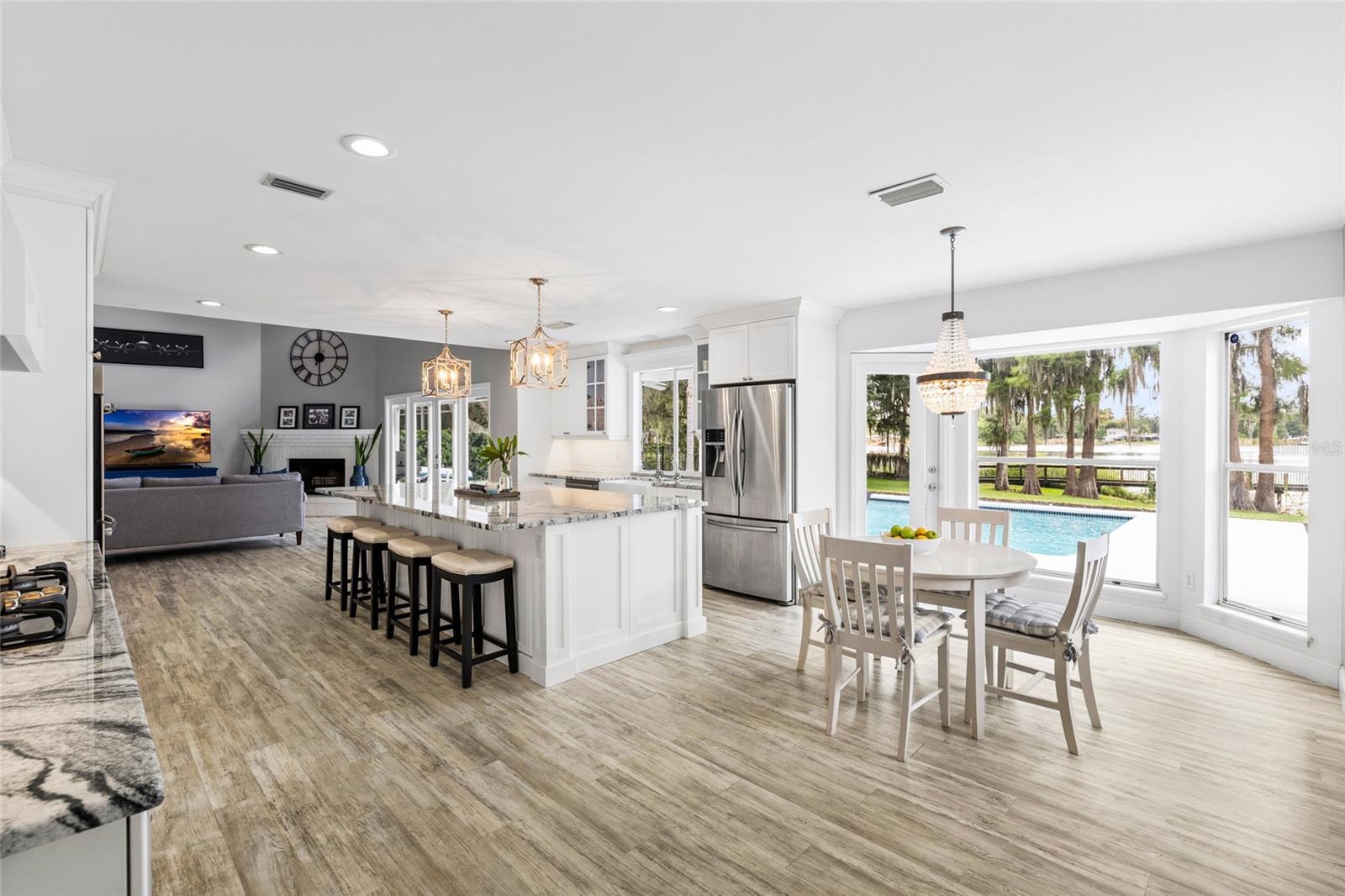 THE MANORS OF CRYSTAL LAKES - Residential