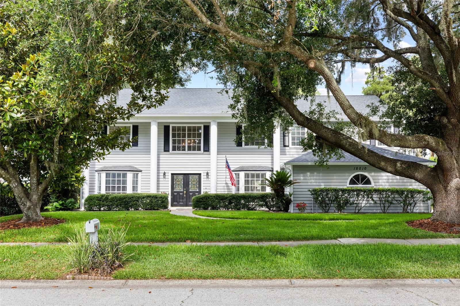 THE MANORS OF CRYSTAL LAKES - Residential