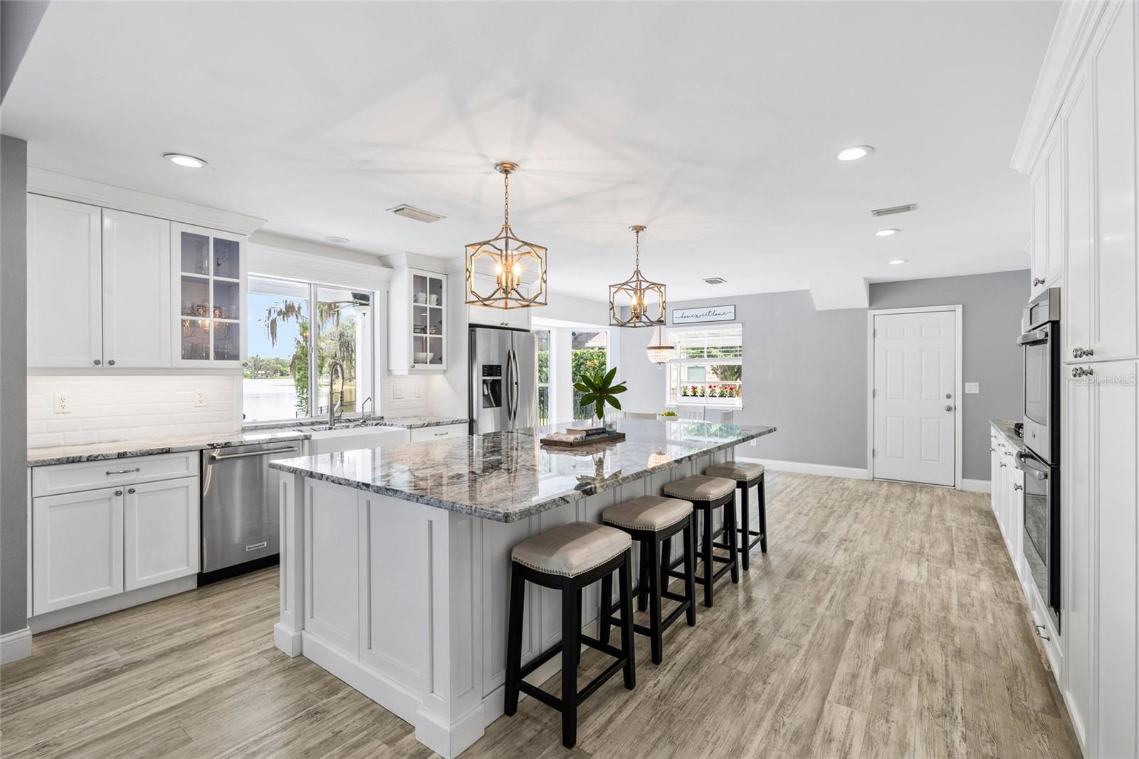 THE MANORS OF CRYSTAL LAKES - Residential