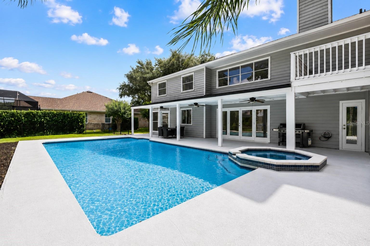 THE MANORS OF CRYSTAL LAKES - Residential