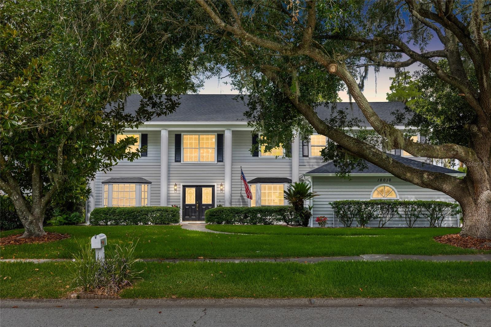 THE MANORS OF CRYSTAL LAKES - Residential