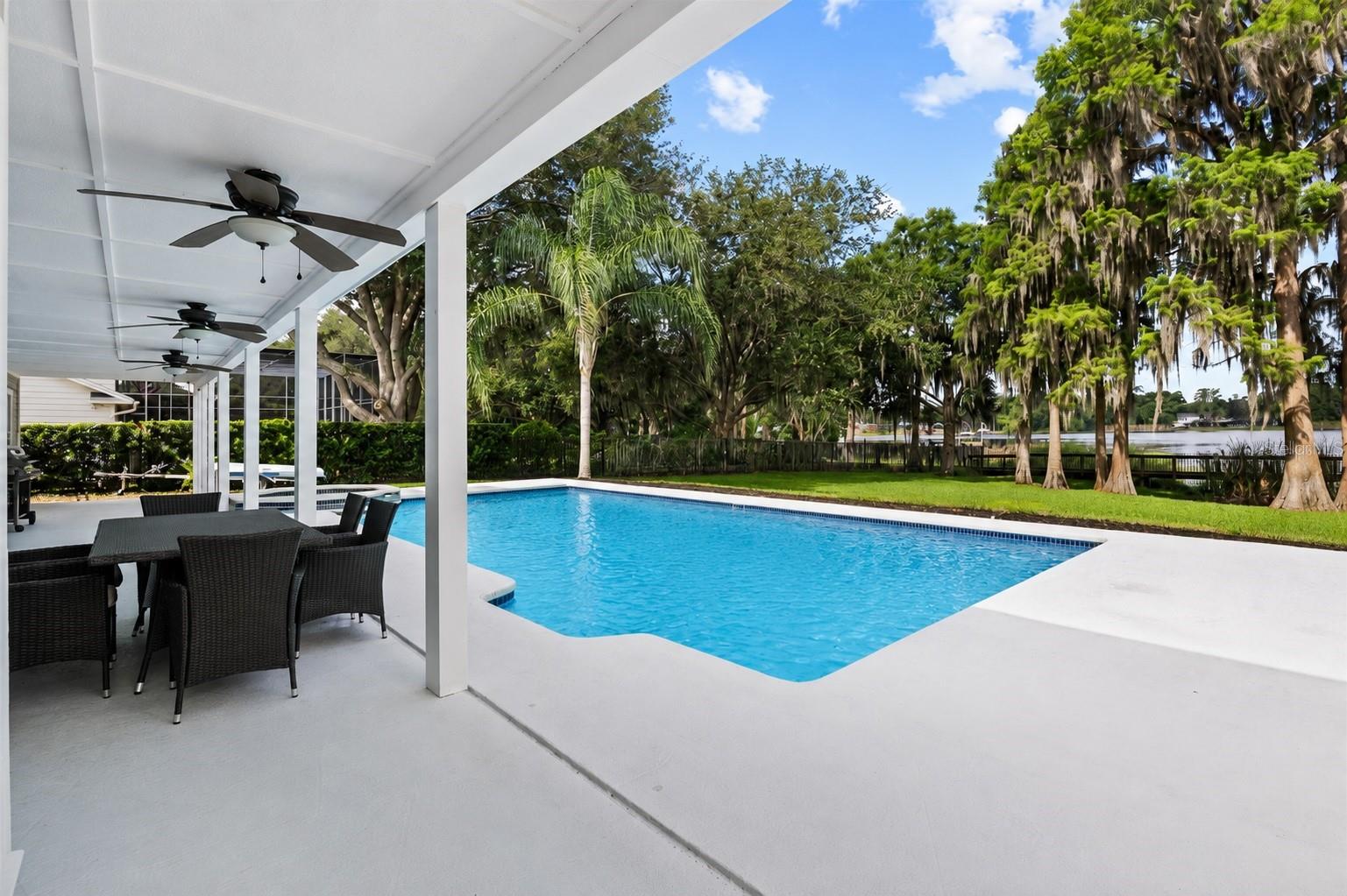 THE MANORS OF CRYSTAL LAKES - Residential