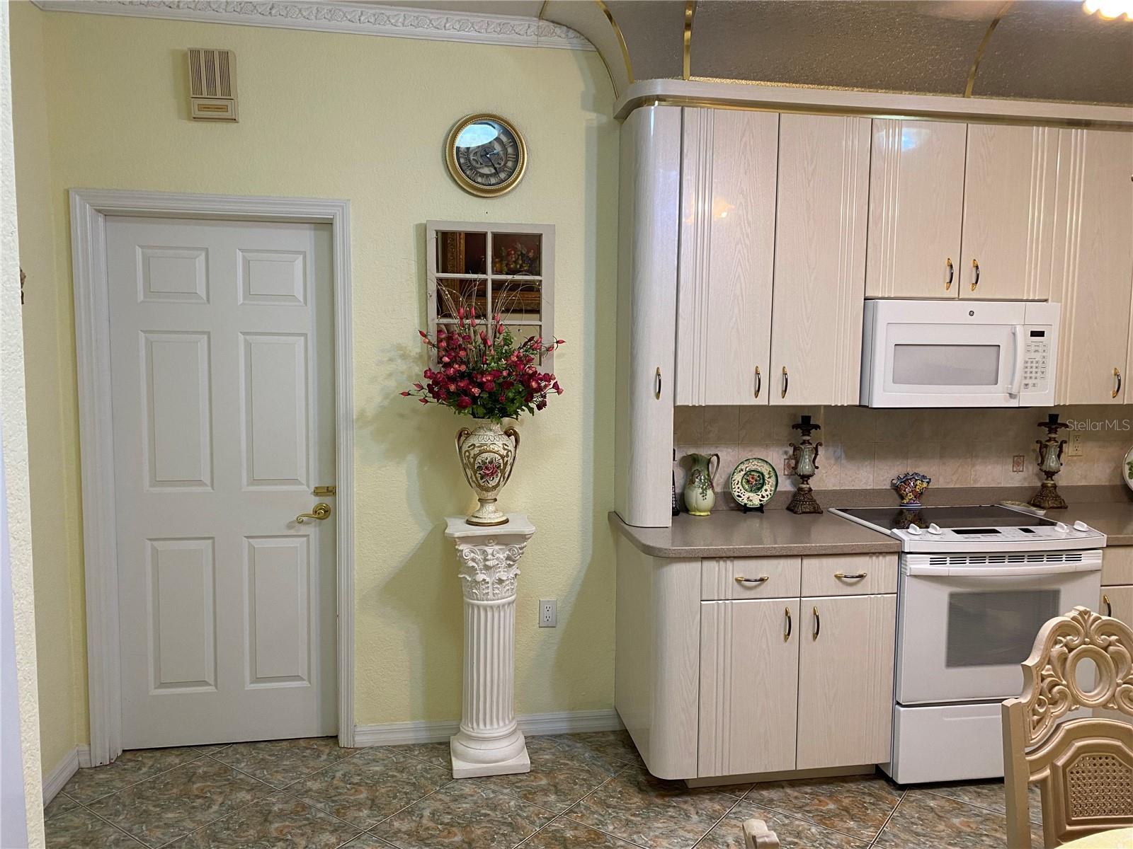 WARM MINERAL SPGS - Residential