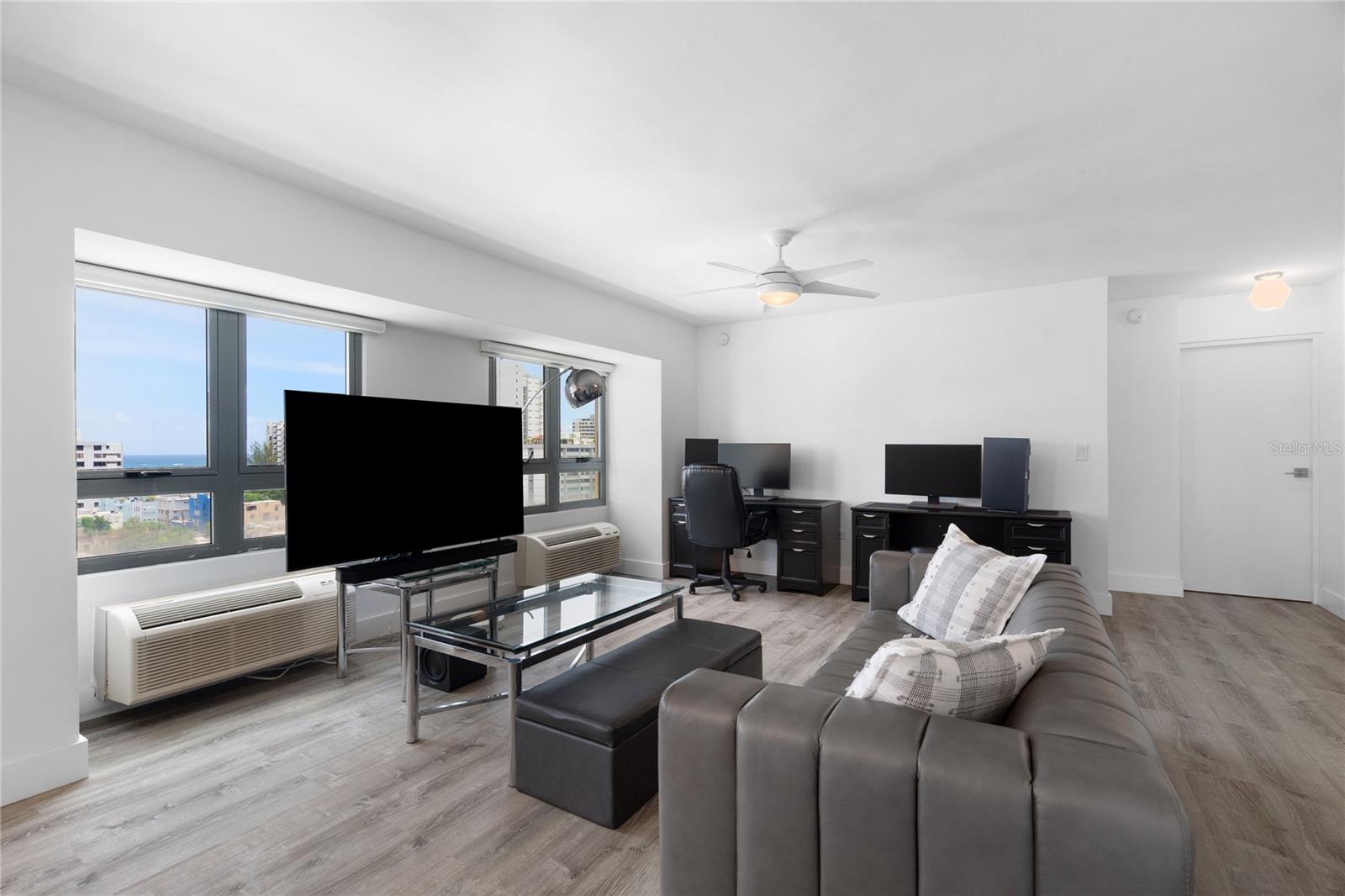 CONDOMINIO GALLERY PLAZA - Residential