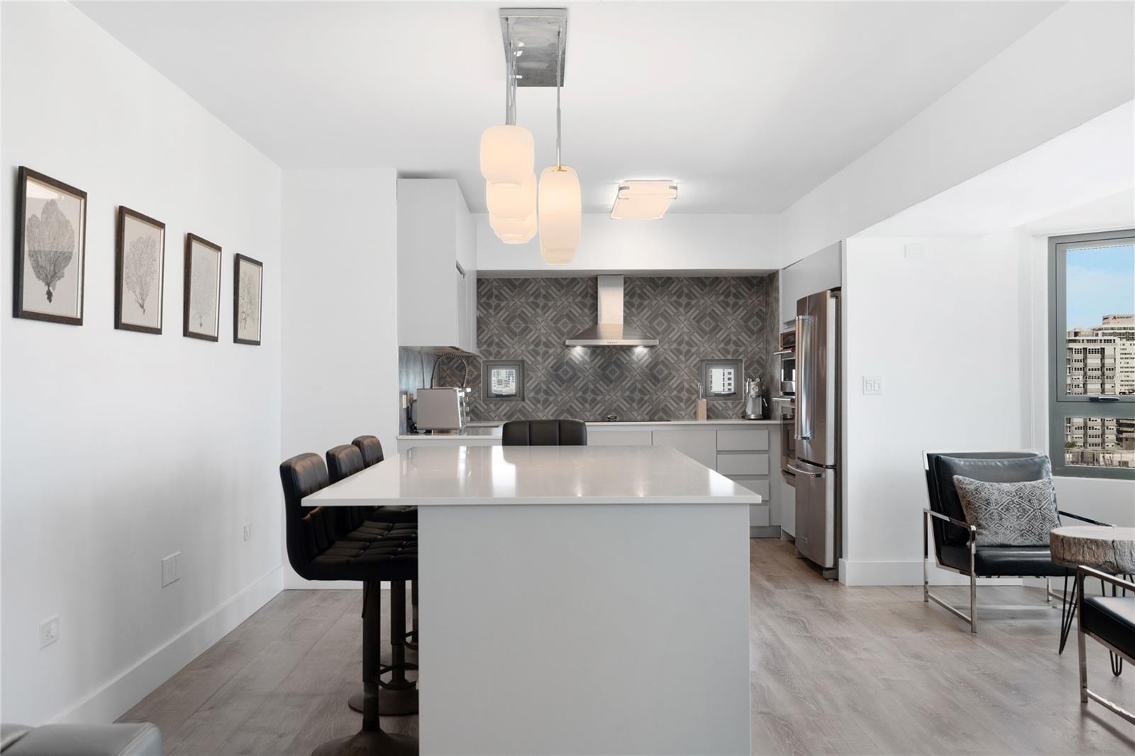 CONDOMINIO GALLERY PLAZA - Residential