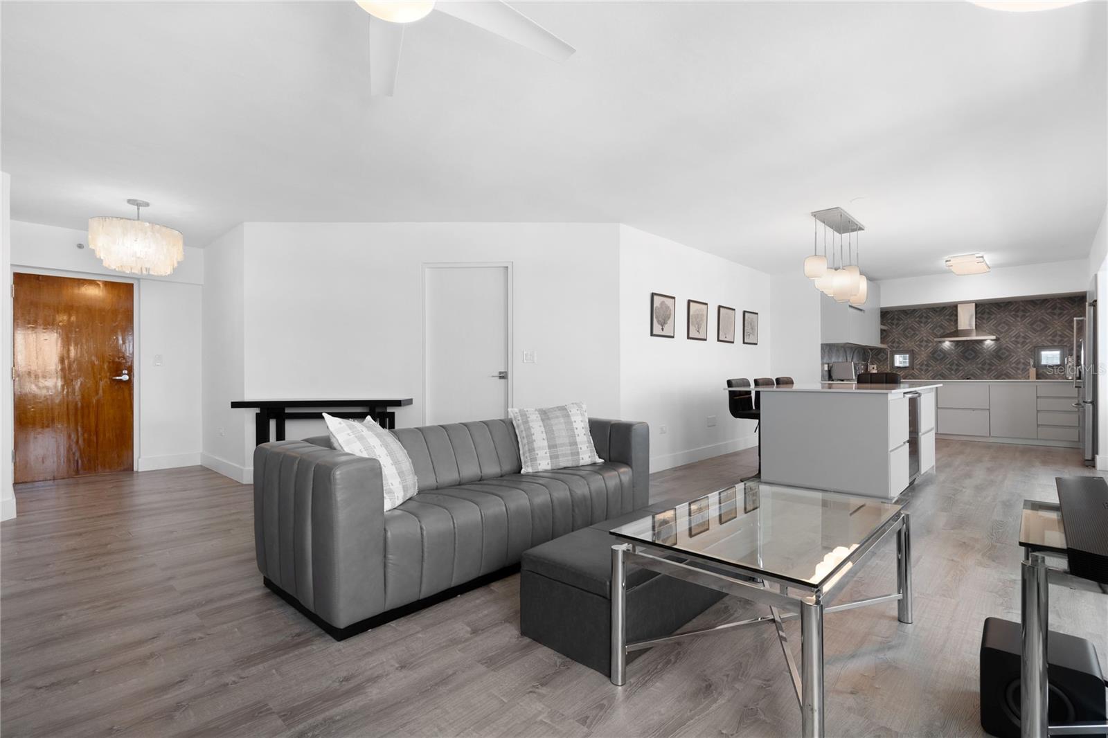CONDOMINIO GALLERY PLAZA - Residential