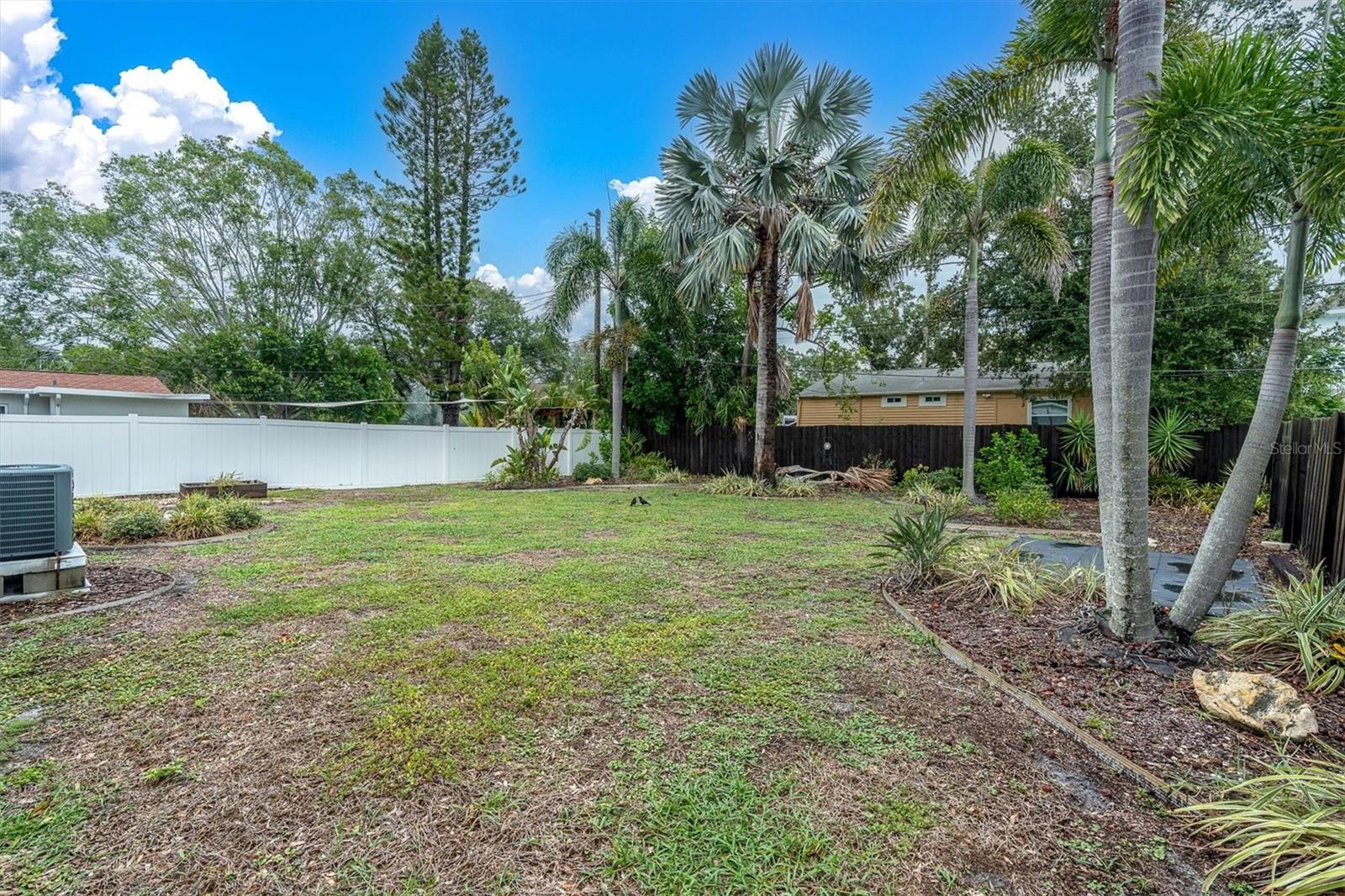 SHORE ACRES OVERLOOK SEC - Residential