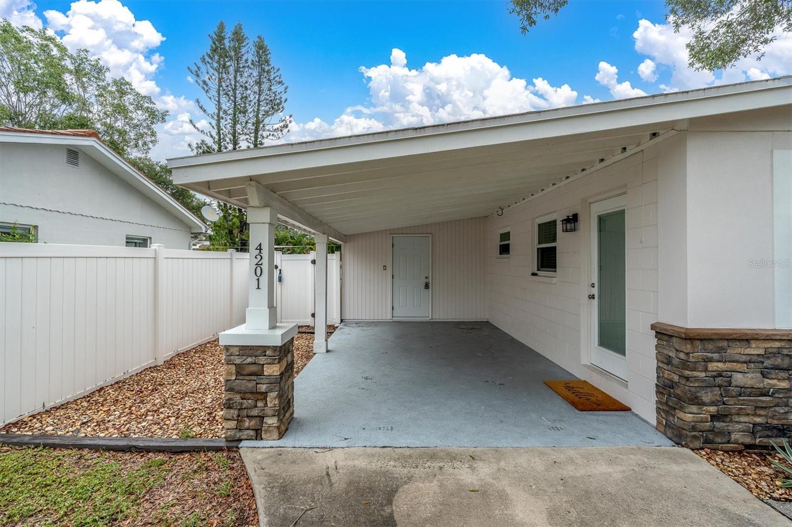 SHORE ACRES OVERLOOK SEC - Residential