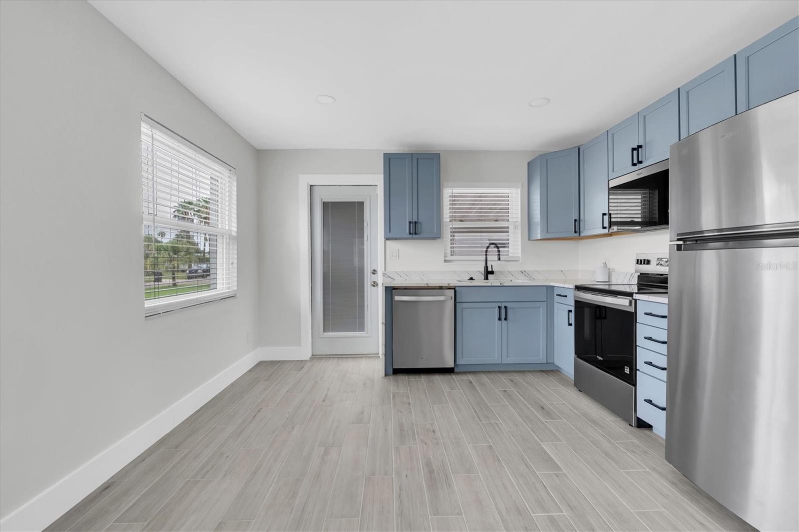 SHORE ACRES OVERLOOK SEC - Residential