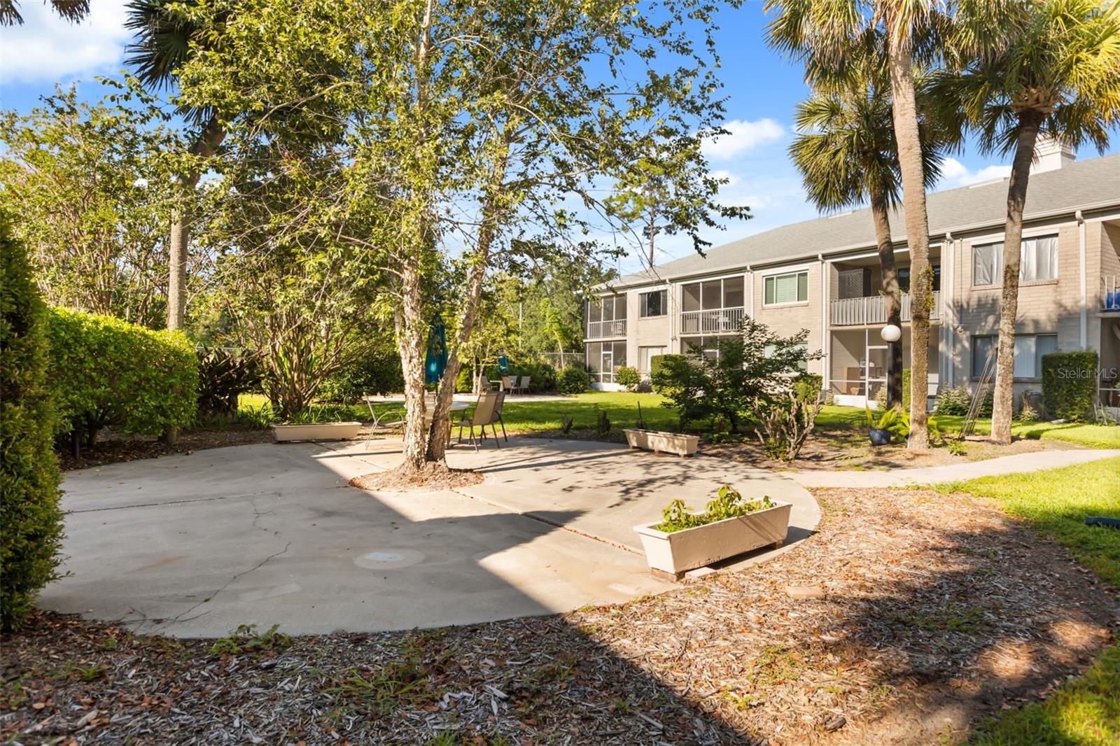 MEAD GARDEN - Residential