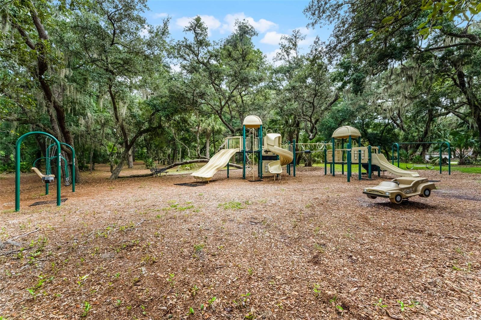 MAGNOLIA PLANTATION - Residential