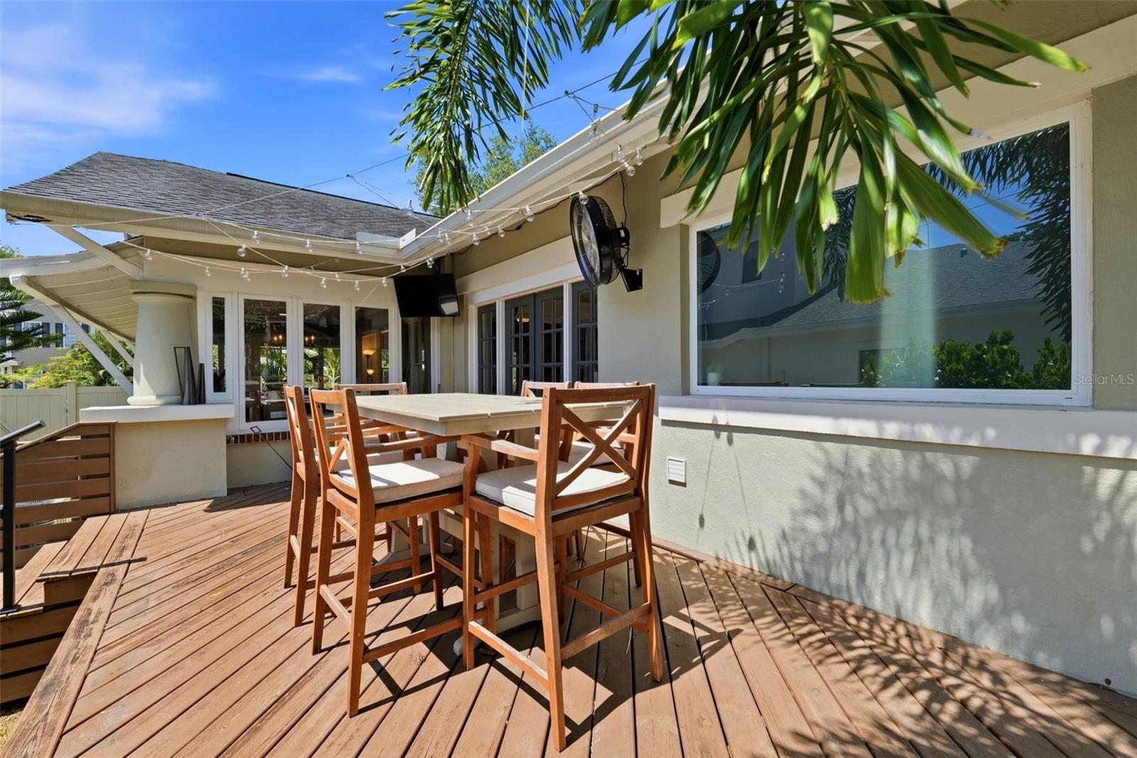 CRESCENT LAKE - Residential