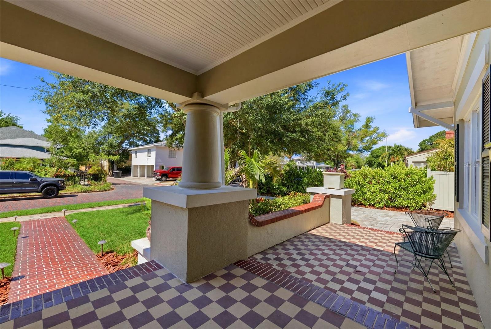 CRESCENT LAKE - Residential
