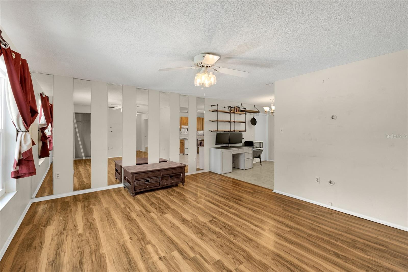 SEVEN SPGS HOMES - Residential