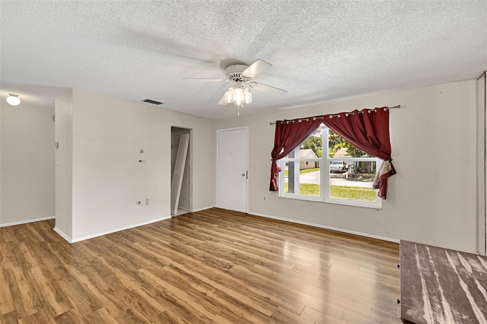 SEVEN SPGS HOMES - Residential