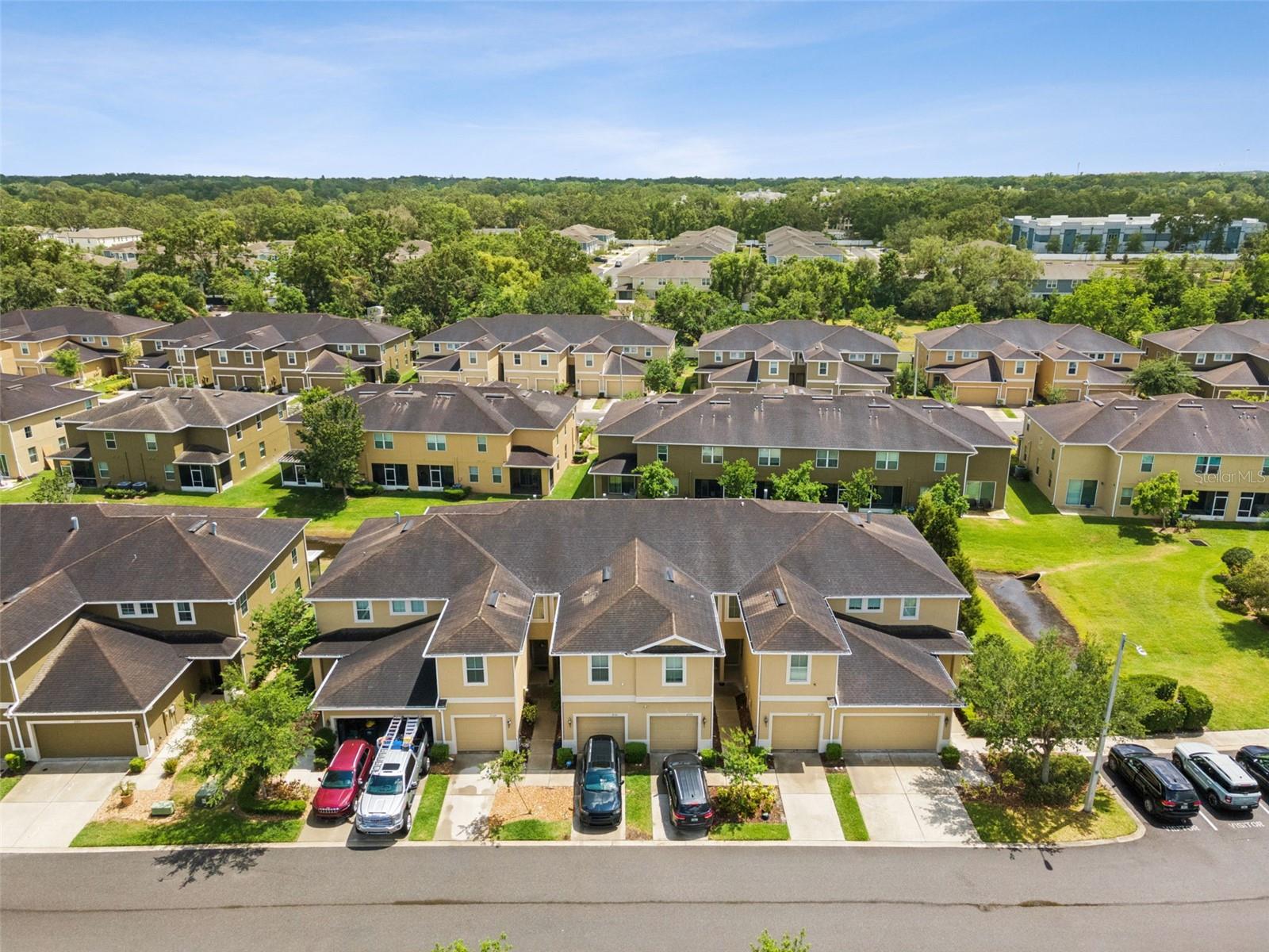 BROADWAY CENTRE TWNHMS - Residential
