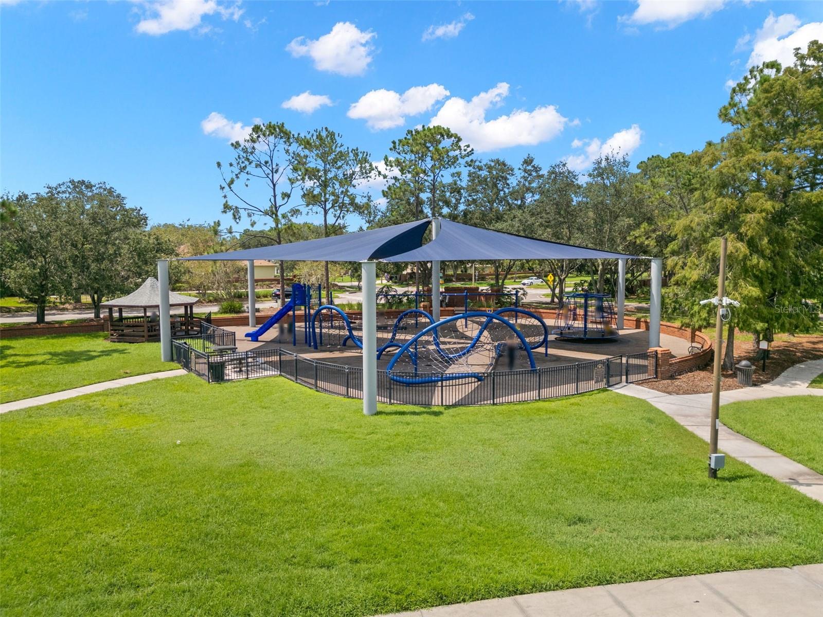 WESTCHASE SECTION 372 AND PARK - Residential