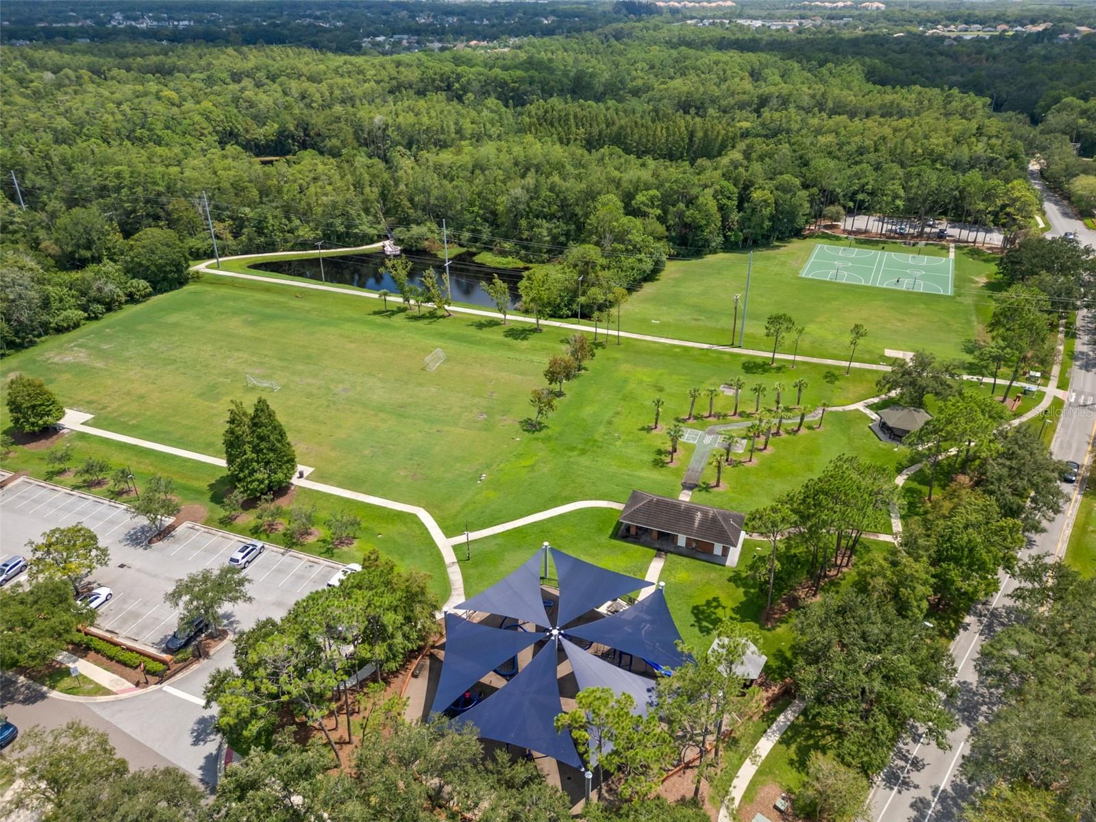 WESTCHASE SECTION 372 AND PARK - Residential