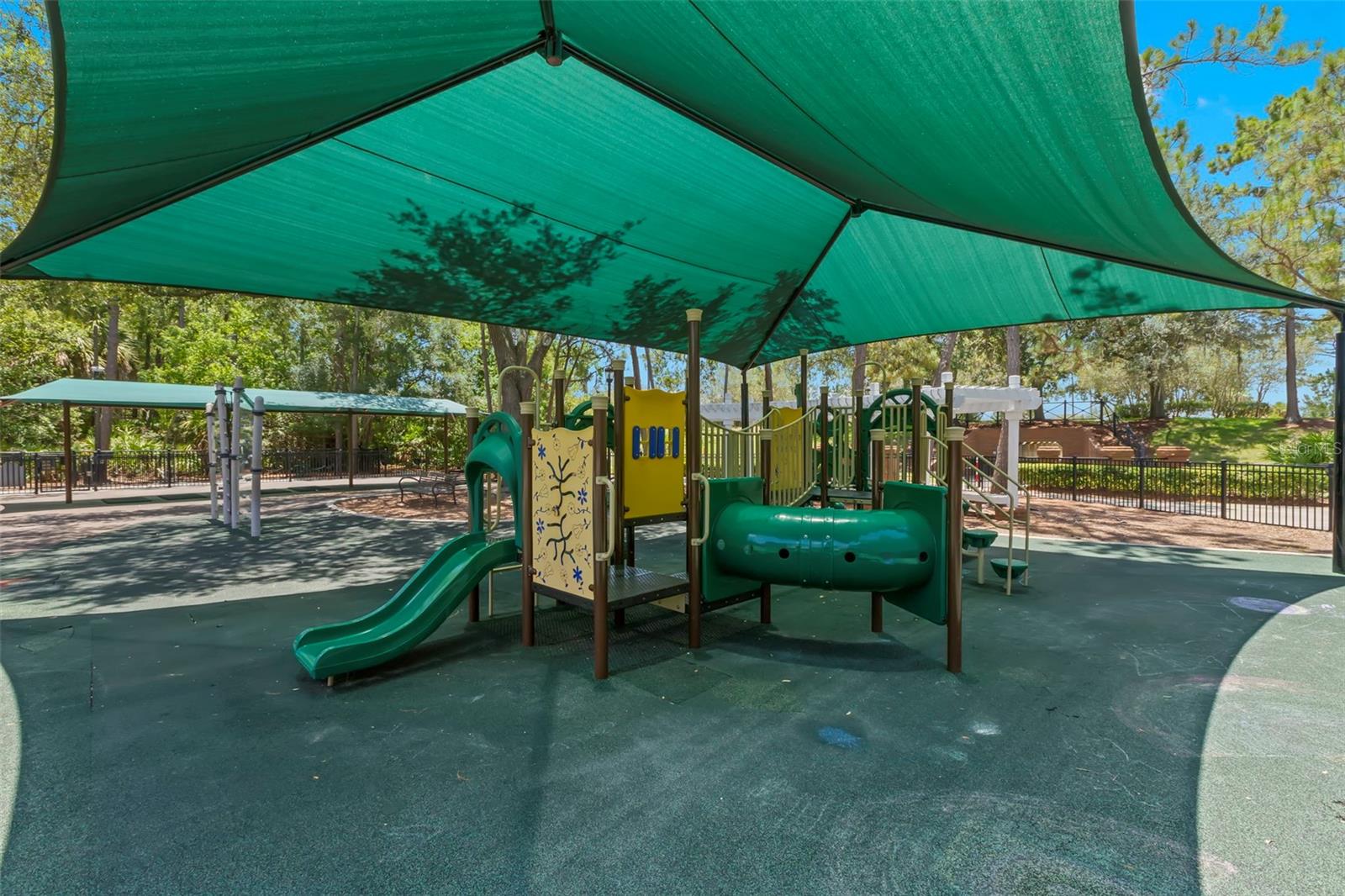 WESTCHASE SECTION 372 AND PARK - Residential