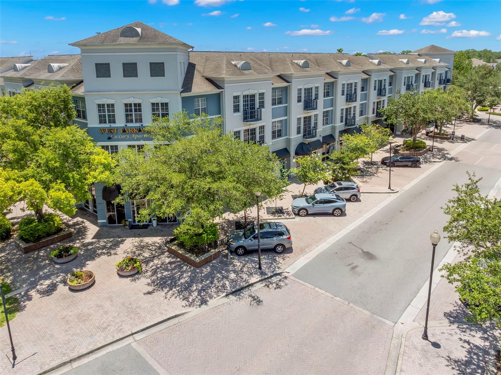 WESTCHASE SECTION 372 AND PARK - Residential