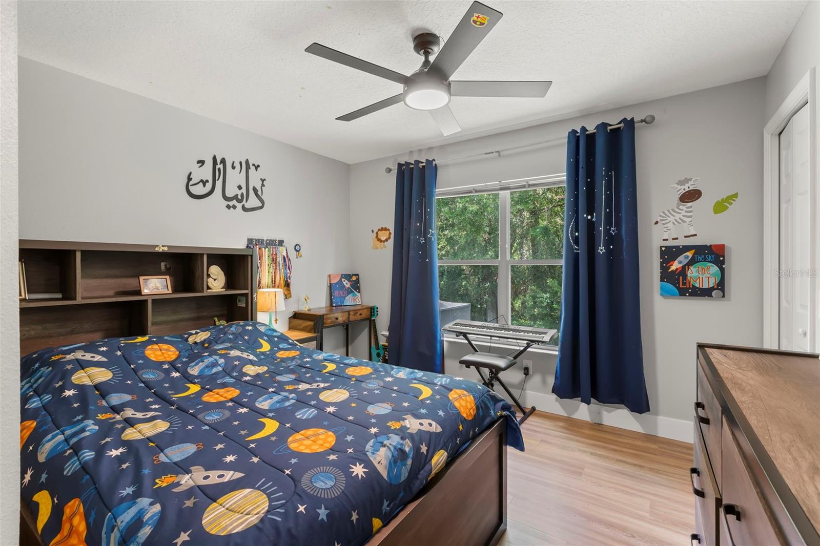WESTCHASE SECTION 372 AND PARK - Residential