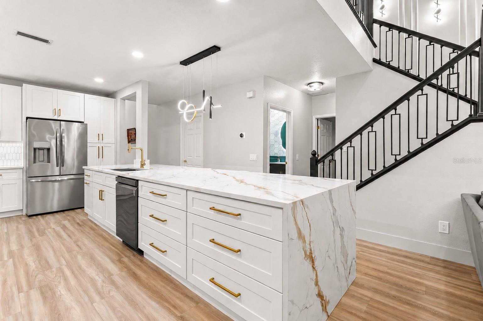 WESTCHASE SECTION 372 AND PARK - Residential