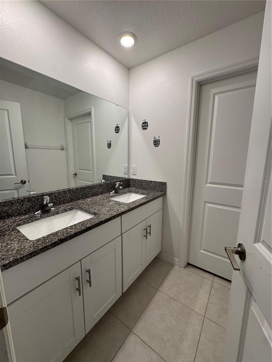 ABBOTT SQUARE PH 1B - Residential