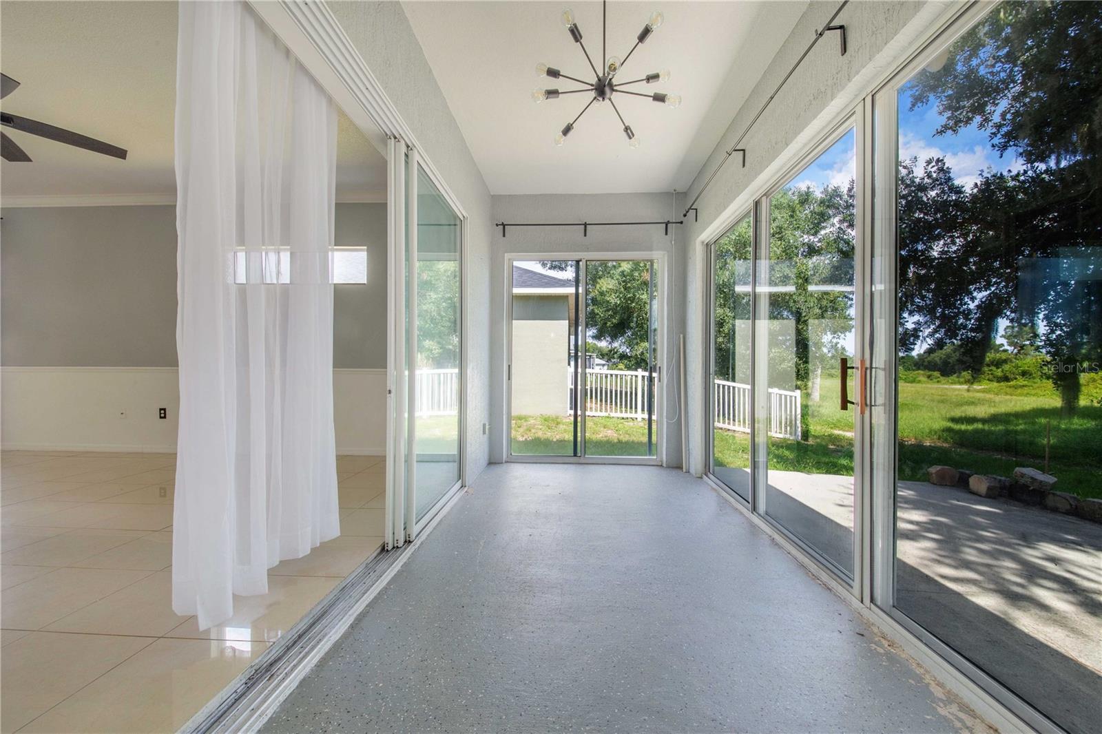 LAGO VISTA GOLF ESTATES - Residential
