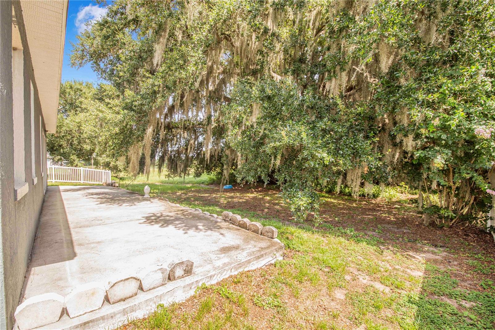 LAGO VISTA GOLF ESTATES - Residential